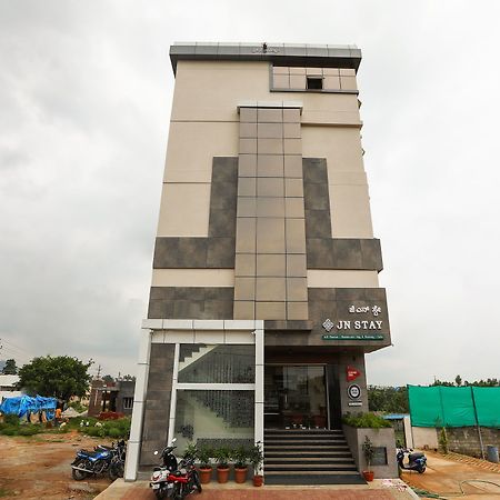 Oyo 15220 Jn Stay ไมซอร์ ภายนอก รูปภาพ