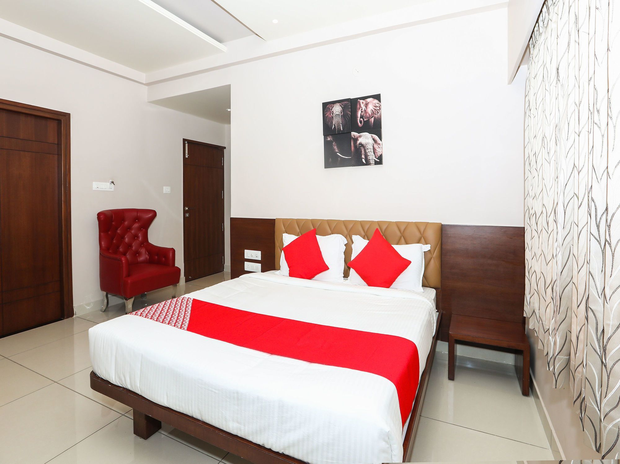 Oyo 15220 Jn Stay ไมซอร์ ภายนอก รูปภาพ